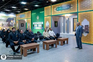 بازدید خادمیاران یگان صیانت حرم مطهر رضوی از شمیم رضوان و نمایشگاه رواق خدمت