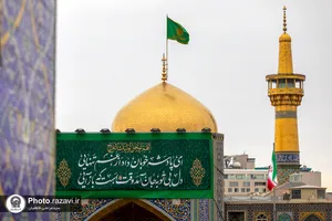 نصب کتیبه&zwnj;های نیمه شعبان در حرم مطهر رضوی