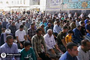 اقامه نماز استغاثه باران در حرم مطهر رضوی