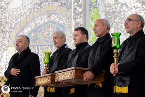 اهدای کتیبه شهادت حضرت زهرا(سلام الله علیها) به حرم مطهر رضوی
