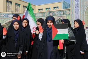 اجتماع دانش آموزان مشهدی در حمایت از کودکان غزه