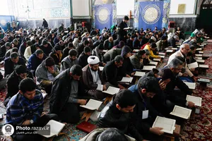قرائت دعای ام داوود در حرم مطهر رضوی -1