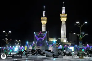 چراغانی حرم مطهر رضوی به مناسبت ولادت حضرت زهرا(سلام الله علیها)