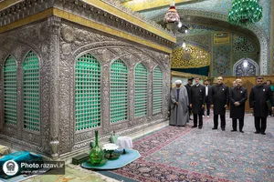 غبارروبی ضریح منور رضوی