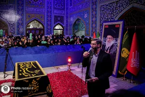 مرثیه سرایی و حماسه خوانی در جوار مزار رهبر شهید انقلاب
