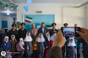 توزیع صبحانه متبرک رضوی در دبستان دخترانه امامت