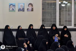 دیدار طلاب مدرسه تابستانی دارالعلم با آیت&zwnj;الله اشرفی شاهرودی