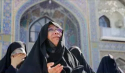 قرائت زیارت جامعه کبیره در حرم رضوی به مناسبت روز زیارتی امام رضا(ع)
