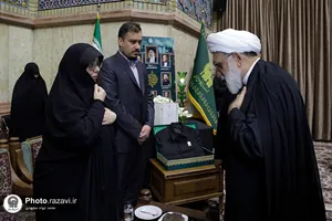 دیدار خانواده شهیدان امیرعبداللهیان و رحمتی با تولیت آستان قدس رضوی