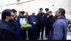 خورشید در محله خراسان تهران| وقتی پرچم سبز رضوی غبار غم را شست