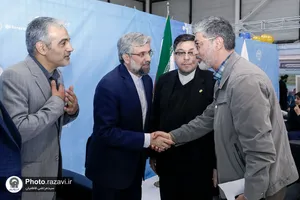 بازدید مدیر عالی حرم مطهر رضوی از نمایشگاه قرآن و عترت مشهد
