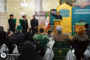 تشرف گروهی زائرین توان&zwnj;یاب به حرم مطهر رضوی