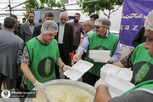 بازدید قائم مقام تولیت آستان قدس رضوی از مواکب خدمت رسان به زائرین امام رضا علیه&zwnj;السلام در دهه کرامت