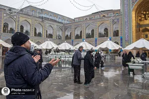 حال و هوای برفی در حرم مطهر رضوی