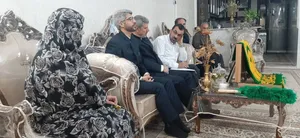 تجلیل از خانواده های شهدای دفاع مقدس به مناسبت آزادسازی خرمشهر