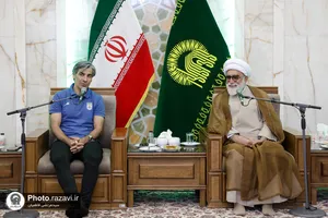 تشرف تیم ملی فوتسال به حرم مطهر رضوی