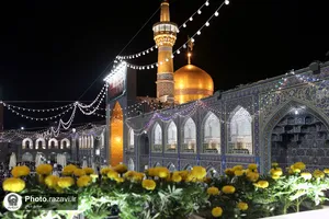 حال و هوای حرم مطهر رضوی در شب عید غدیر-2