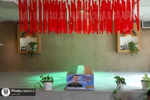 مراسم وداع با پیکر شهید نیلفروشان در مجتمع دانشجویی امام رضا (ع)