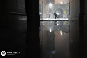 بارش برف پاییزی در حرم مطهر رضوی