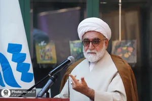نشست صمیمی نویسندگان با تولیت آستان قدس رضوی