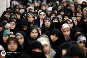 اعتکاف دختران نوجوان در حرم مطهر رضوی