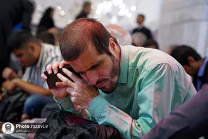 تشرف جمعی از روشن&zwnj;دلان به حرم مطهر رضوی