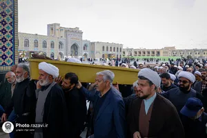 تشییع پیکر حجت&zwnj;الاسلام والمسلمین حسین صادقی در حرم مطهر رضوی