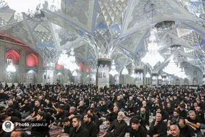 حال و هوای حرم مطهر رضوی در شب تاسوعای حسینی