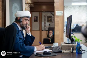 پاسخگویی تلفنی مدیر پایگاه&zwnj;های تبلیغی معرفتی حرم مطهر رضوی به مخاطبان سامانه ۱۳۸