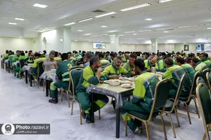 تشرف باغبانان نمونه مشهدالرضا به حرم مطهر رضوی