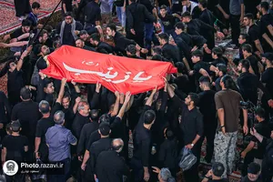 عزاداری سنتی شب یازدهم محرم در &laquo;حسینیه حرم&raquo;