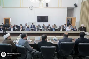 دیدار جمعی از فعالان فرهنگی و اجتماعی مشهد با تولیت آستان قدس رضوی