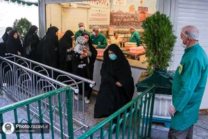 پذیرایی خادمیاران استان آذربایجان غربی از زائرین حرم مطهر رضوی