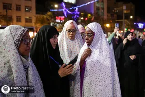 تشرف بانوان مهمان جشنواره &laquo;رسانه خورشید&raquo; به حرم مطهر رضوی