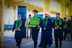 کاروان «زیر سایه خورشید» با پرچم متبرک رضوی وارد کرمانشاه شد/ گزارش تصویری