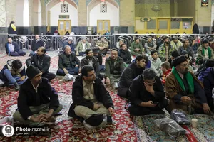 عزاداری رزمندگان تیپ فاطمیون در حرم مطهر رضوی