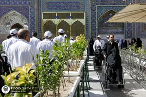 تشرف کاروان معین&zwnj;الضعفا به حرم مطهر رضوی