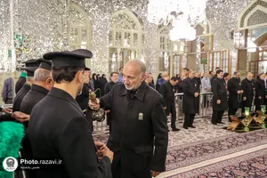 آیین جاروکشی خدام حرم مطهر رضوی