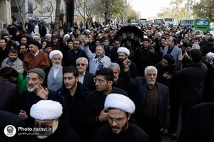 مراسم تشییع پیکر همسر مکرمه آیت الله وحید خراسانی در حرم مطهر رضوی