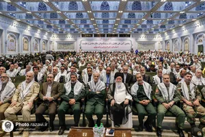 پخش زنده سخنرانی رهبر معظم انقلاب در تالار قدس حرم مطهر رضوی
