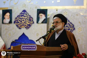 تشرف دانشجویان جدیدالورود پزشکی و پیراپزشکی به حرم مطهر رضوی