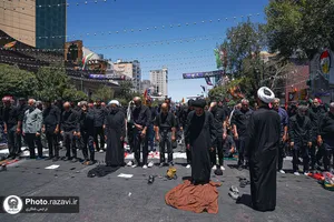 تشییع پیکر رهبر شهید انقلاب در مشهد مقدس-3