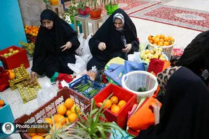 اهدا ۴٠٠ بسته میوه به دانش&zwnj;آموزان حاشیه شهر مشهد
