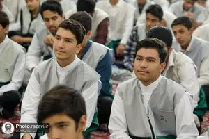 اذن خدمت خادمیاران نوجوان رضوی در حرم مطهر رضوی