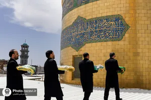 متبرک کردن پرچم کاروان&zwnj;های زیرسایه خورشید در آستانه دهه کرامت