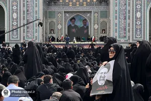 زائران رضوی چشم انتظار شهیدان خدمت