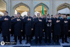 عزاداری خادمان حرم&zwnj; مطهر رضوی در صبح شهادت امام حسن عسکری علیه&zwnj;السلام