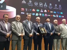 تقدیر ویژه وزارت صمت از صنایع غذایی رضوی با «نشان حامی»