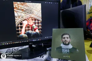 حضور شرکت کنندگان رویداد هنری &laquo;پرچم بر زمین نمی&zwnj;افتد&raquo; در صحن قدس