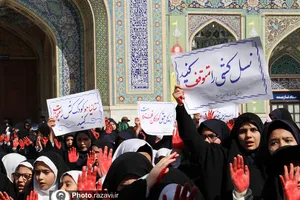 اجتماع دانش آموزان مشهدی در حمایت از کودکان غزه